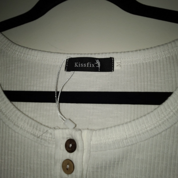 White button top - Picture 3 of 4